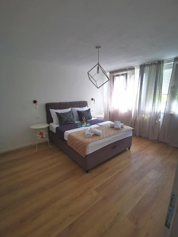 City Center Apartment Bravos มาคาร์สกา ภายนอก รูปภาพ