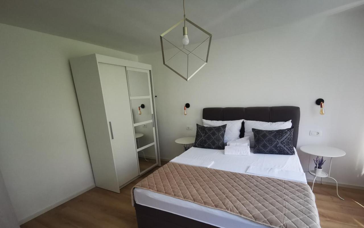 City Center Apartment Bravos มาคาร์สกา ภายนอก รูปภาพ